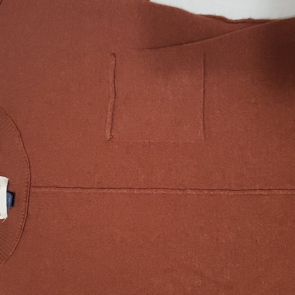 Universal Thread One Pocket Top - Picture 2 of 4